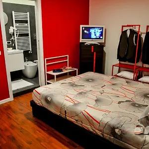 Eva E Diabolik Design Centro Apartment